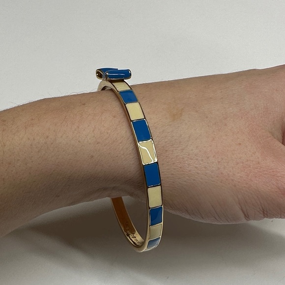 Kate Spade Take a Bow Bangle Bracelet Striped Navy Blue White 12K Gold Plated - Picture 2 of 8